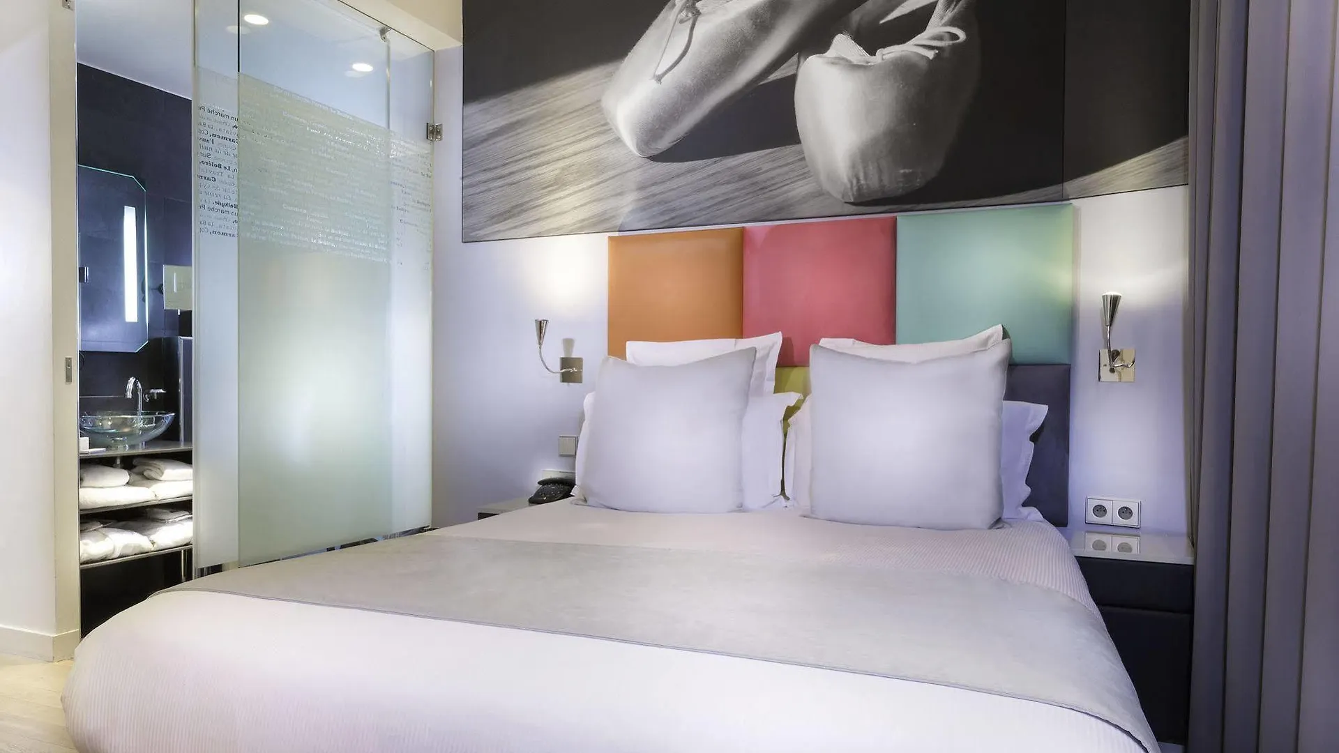 Hotel Lyric Opera 4*