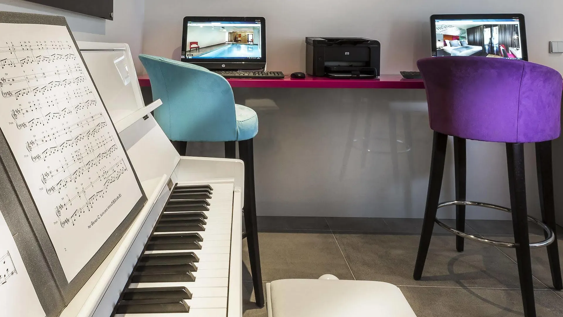 Hotel Lyric Opera 4*