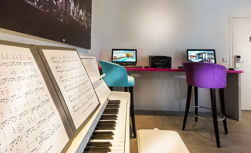 Hotel Lyric Opera Paříž